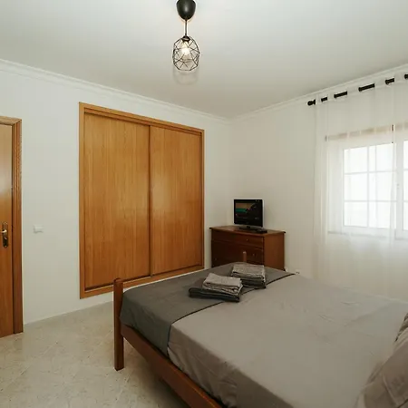 Apartament Cristina - Proximo Da Armação de Pêra